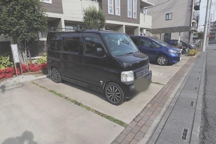 ウィット武蔵浦和 駐車場