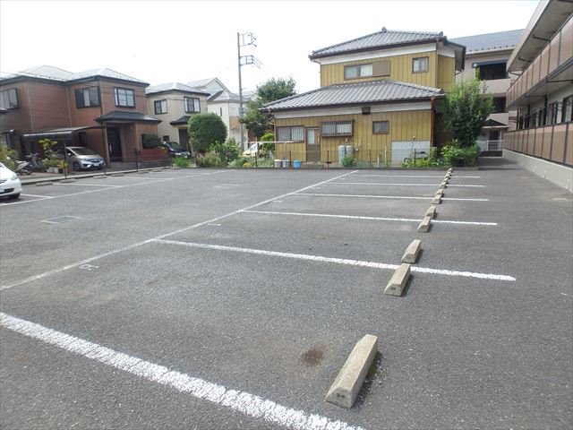 グリーンコート壱番館 駐車場