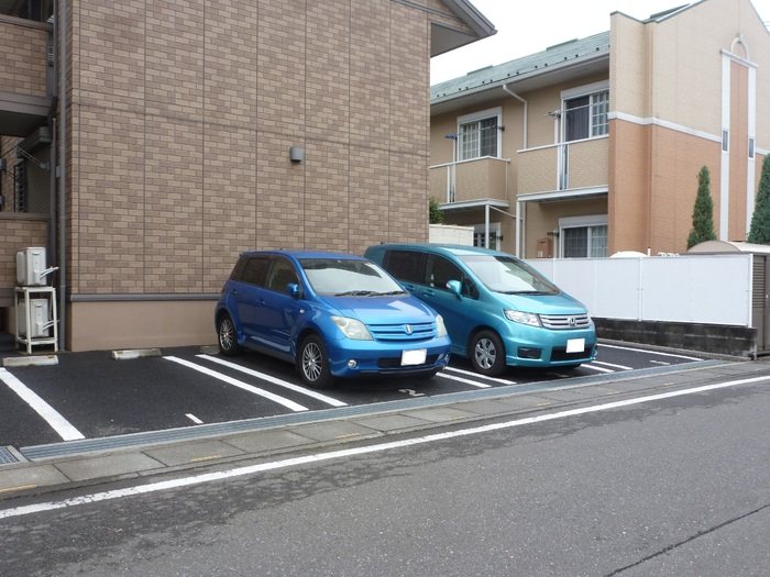 コーポボナール 駐車場